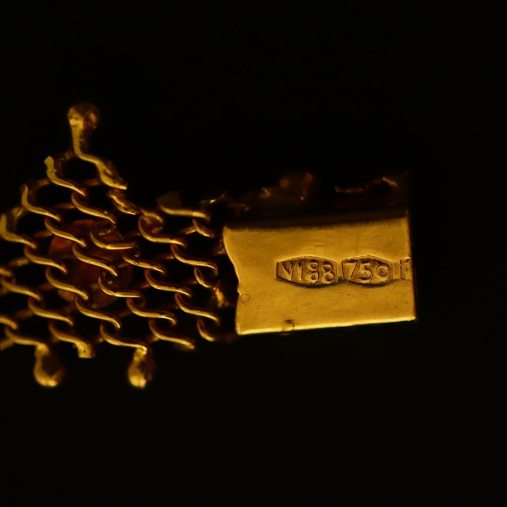 18-carat gold necklace/ 24.66 grams/ magnificent piece