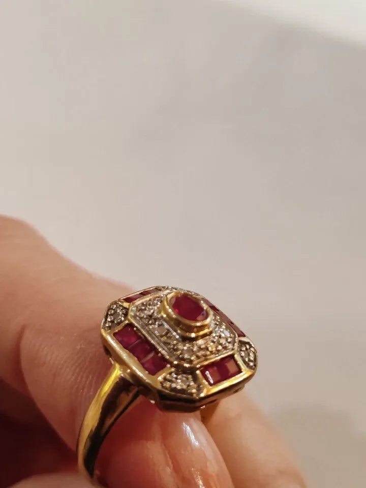 18K yellow gold rectangular ruby and diamond ring
