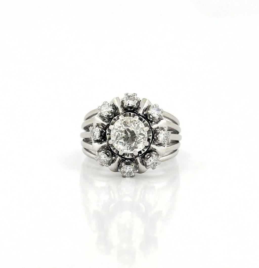 Antique ring in 18K white gold and diamonds