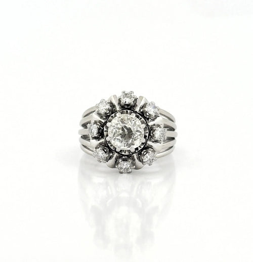 Antique ring in 18K white gold and diamonds
