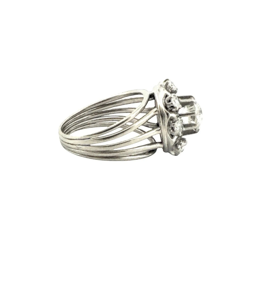 Antique ring in 18K white gold and diamonds