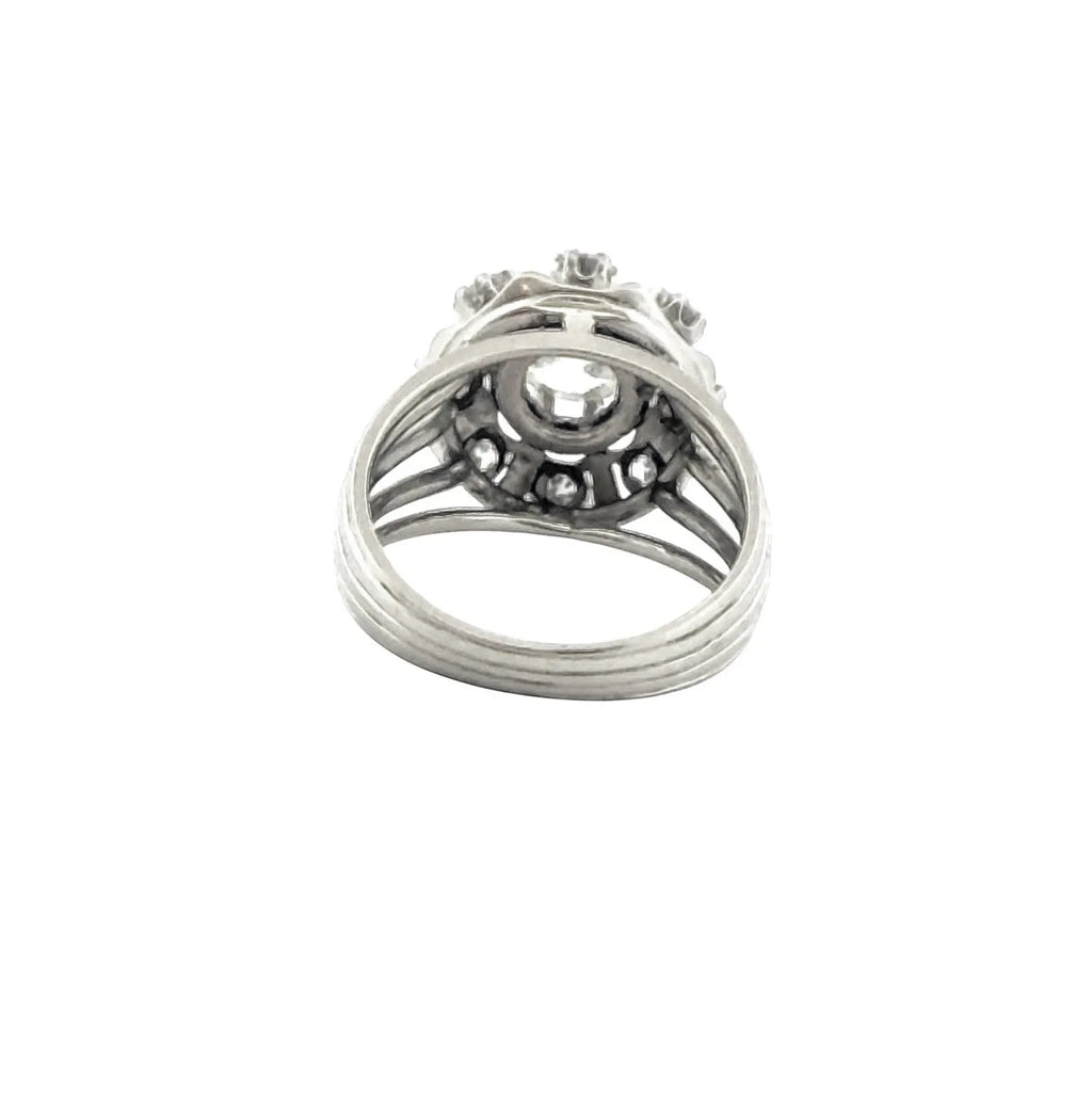 Antique ring in 18K white gold and diamonds