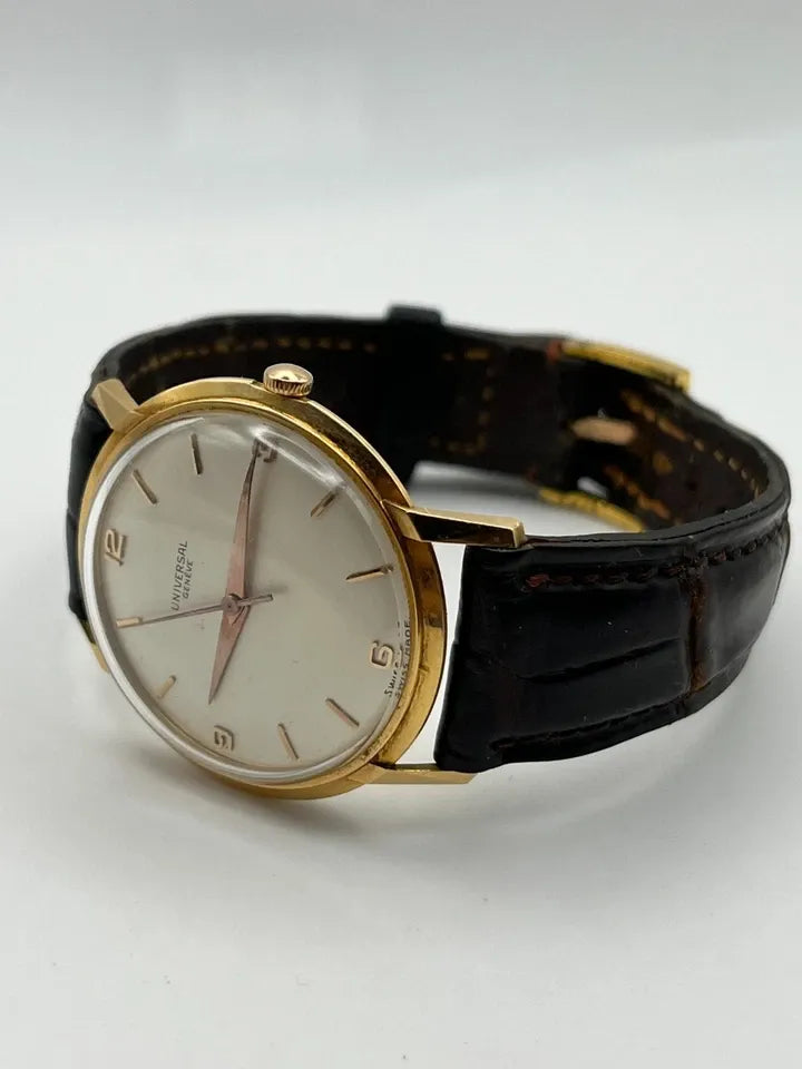 Universal Genève - 18k Yellow Gold Calatrava - Caliber 1005 - Vintage Mechanical Watch