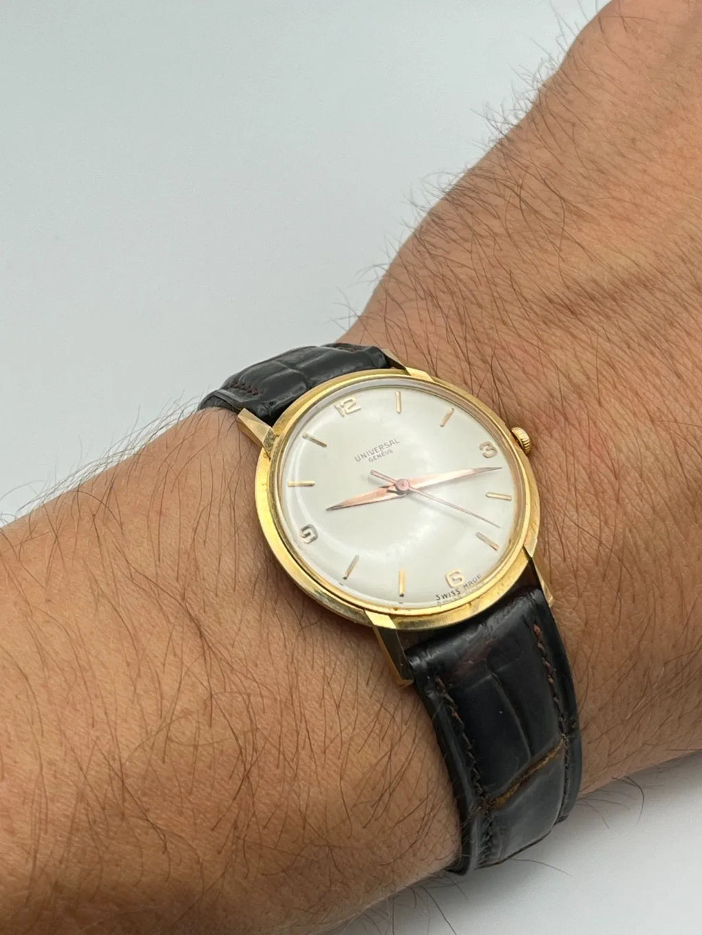Universal Genève - 18k Yellow Gold Calatrava - Caliber 1005 - Vintage Mechanical Watch