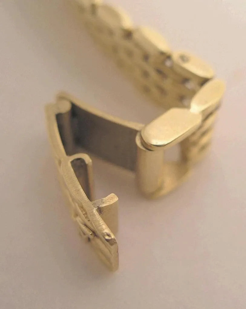 Ultra Rare Women's Lucien Piccard Mother-of-Pearl 14K Gold Diamond Watch with Box+
