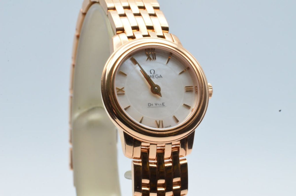 OMEGA DE VILLE PRESTIGE QUARTZ WOMEN'S RARE VINTAGE 27MM 18K GOLD 424.50.27