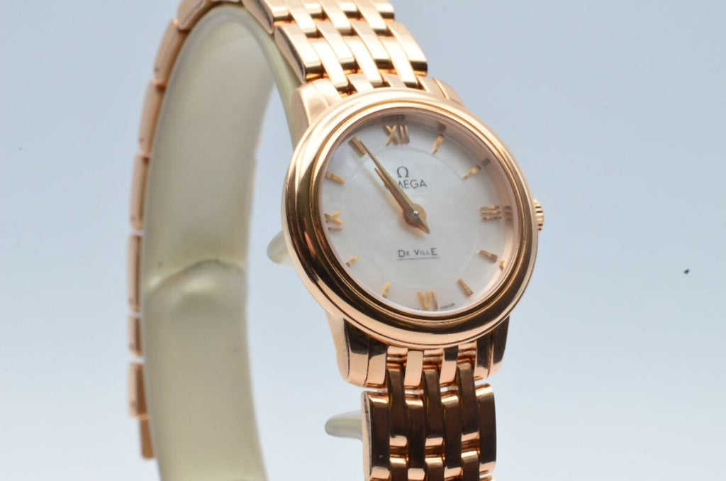 OMEGA DE VILLE PRESTIGE QUARTZ WOMEN'S RARE VINTAGE 27MM 18K GOLD 424.50.27
