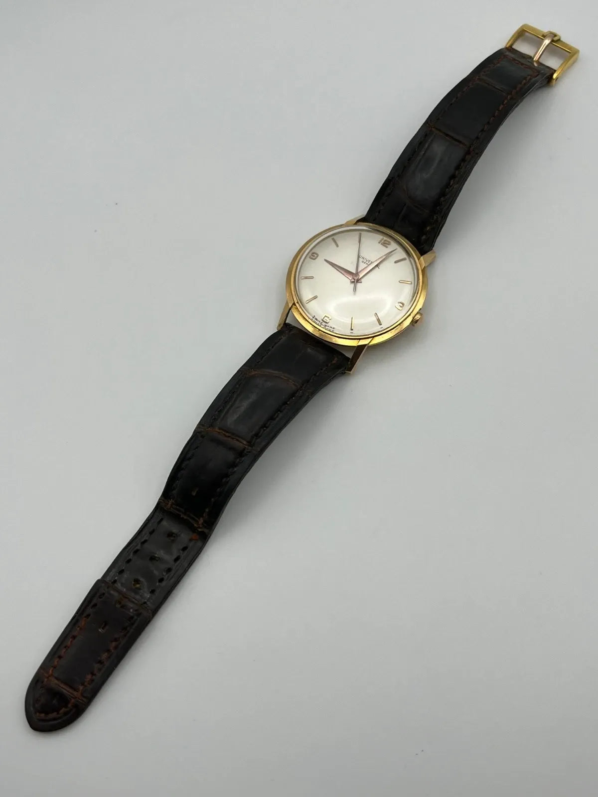Universal Genève - 18k Yellow Gold Calatrava - Caliber 1005 - Vintage Mechanical Watch