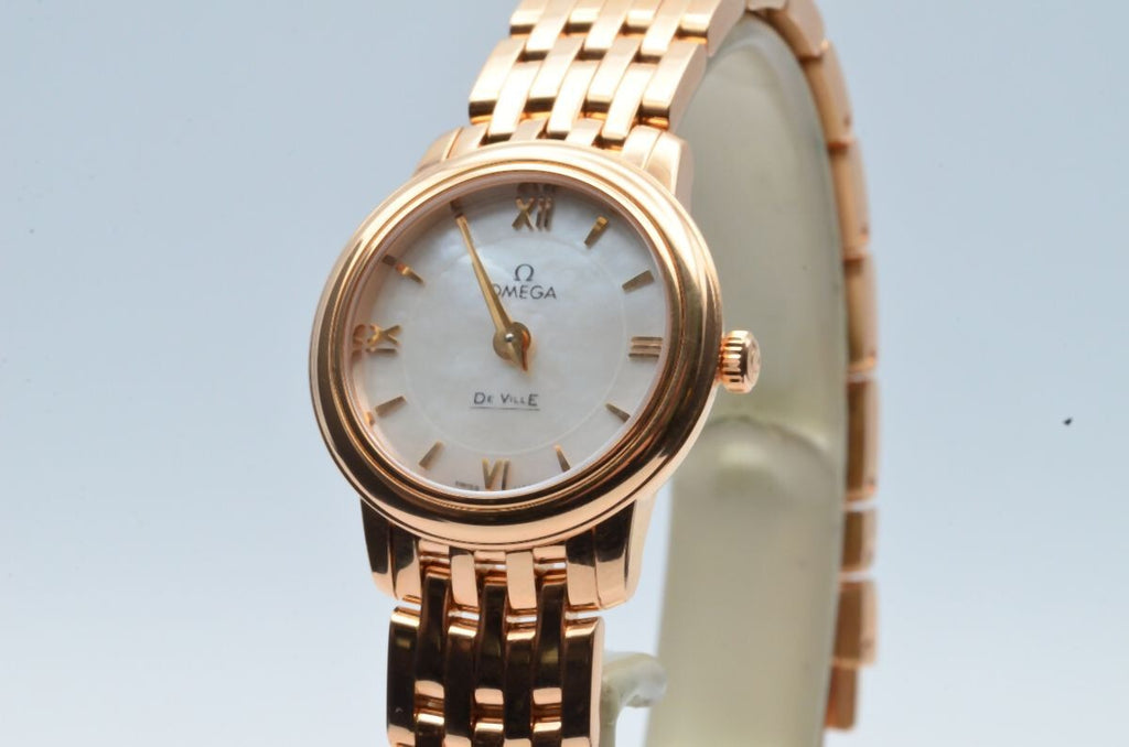 OMEGA DE VILLE PRESTIGE QUARTZ WOMEN'S RARE VINTAGE 27MM 18K GOLD 424.50.27