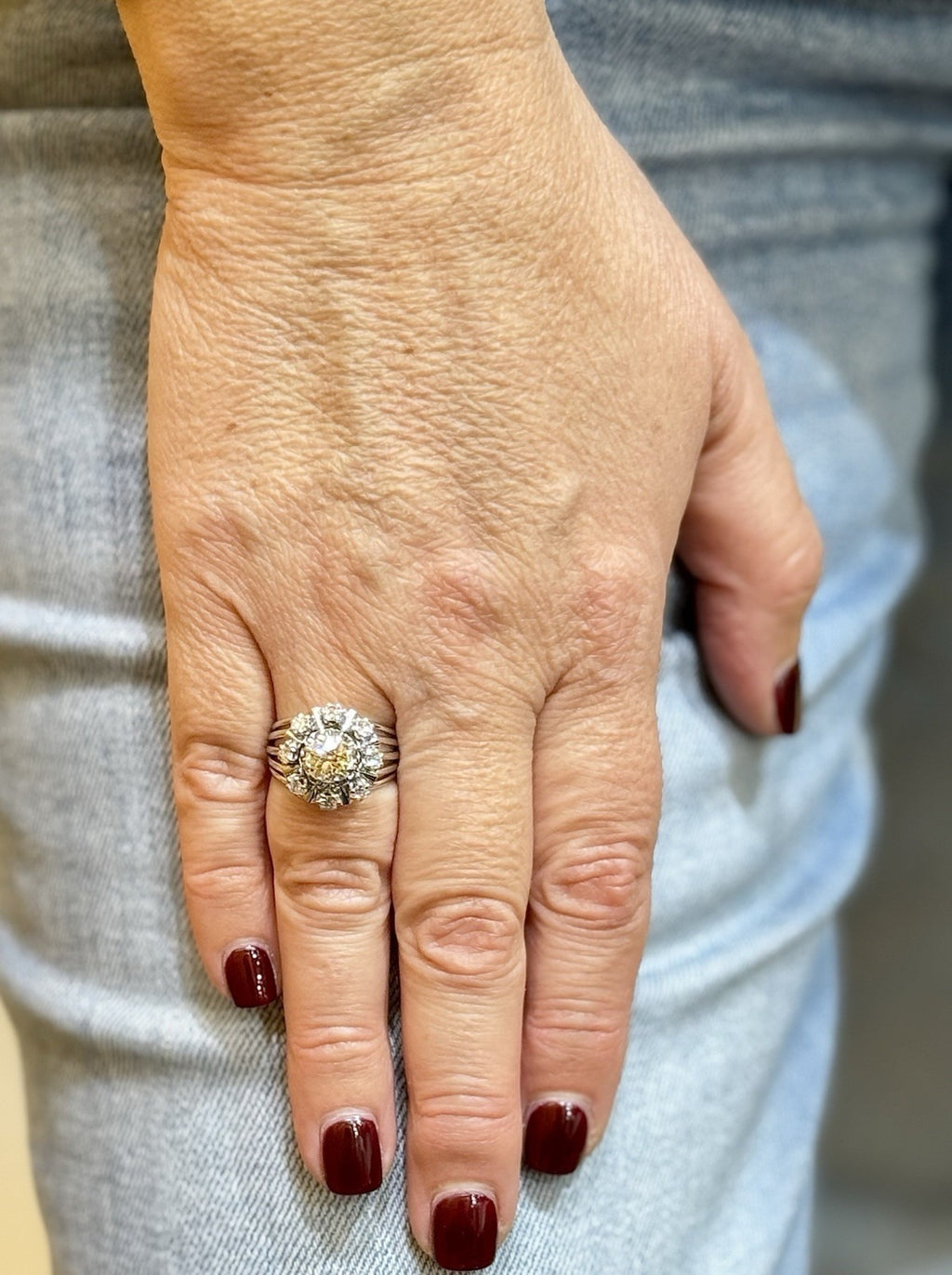 Antique ring in 18K white gold and diamonds