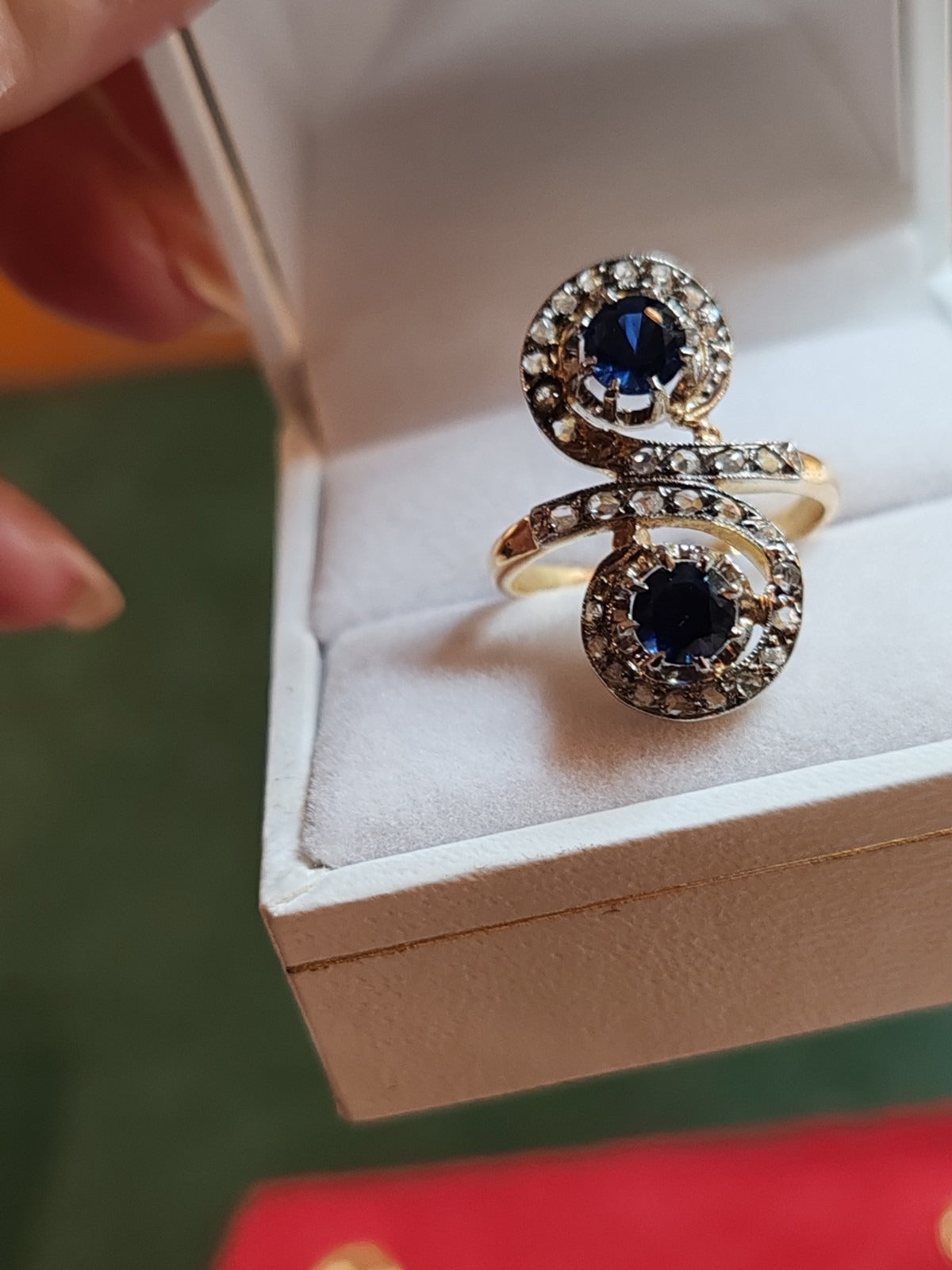 Antique 18K gold toi et moi ring with sapphires and old-cut diamonds
