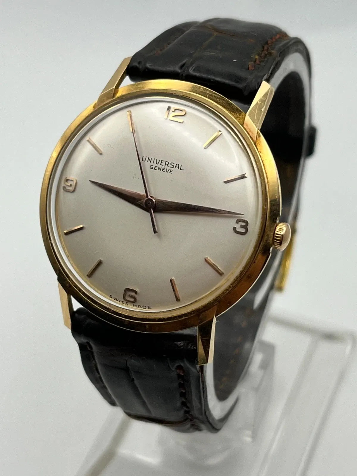 Universal Genève - 18k Yellow Gold Calatrava - Caliber 1005 - Vintage Mechanical Watch