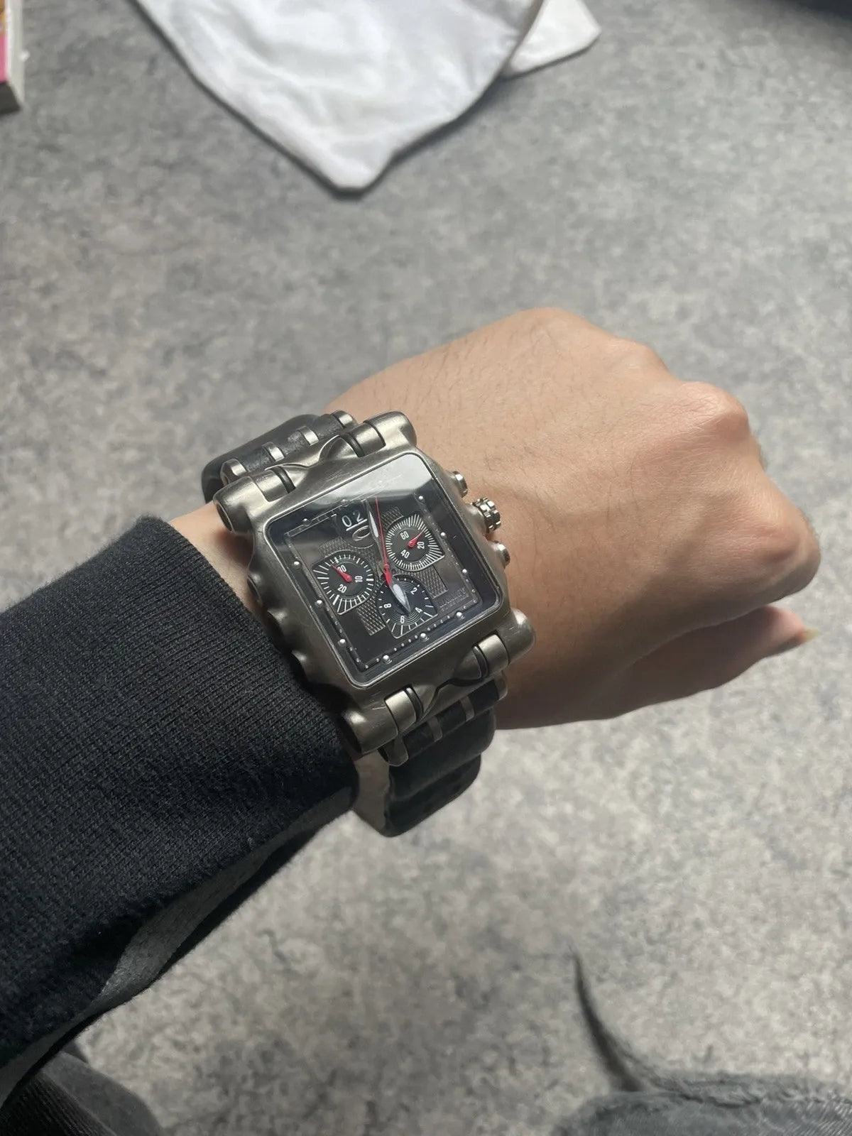 Oakley Minute Machine Time Tank Titanium 2000s Vintage Cyber Y2K Avant-Garde