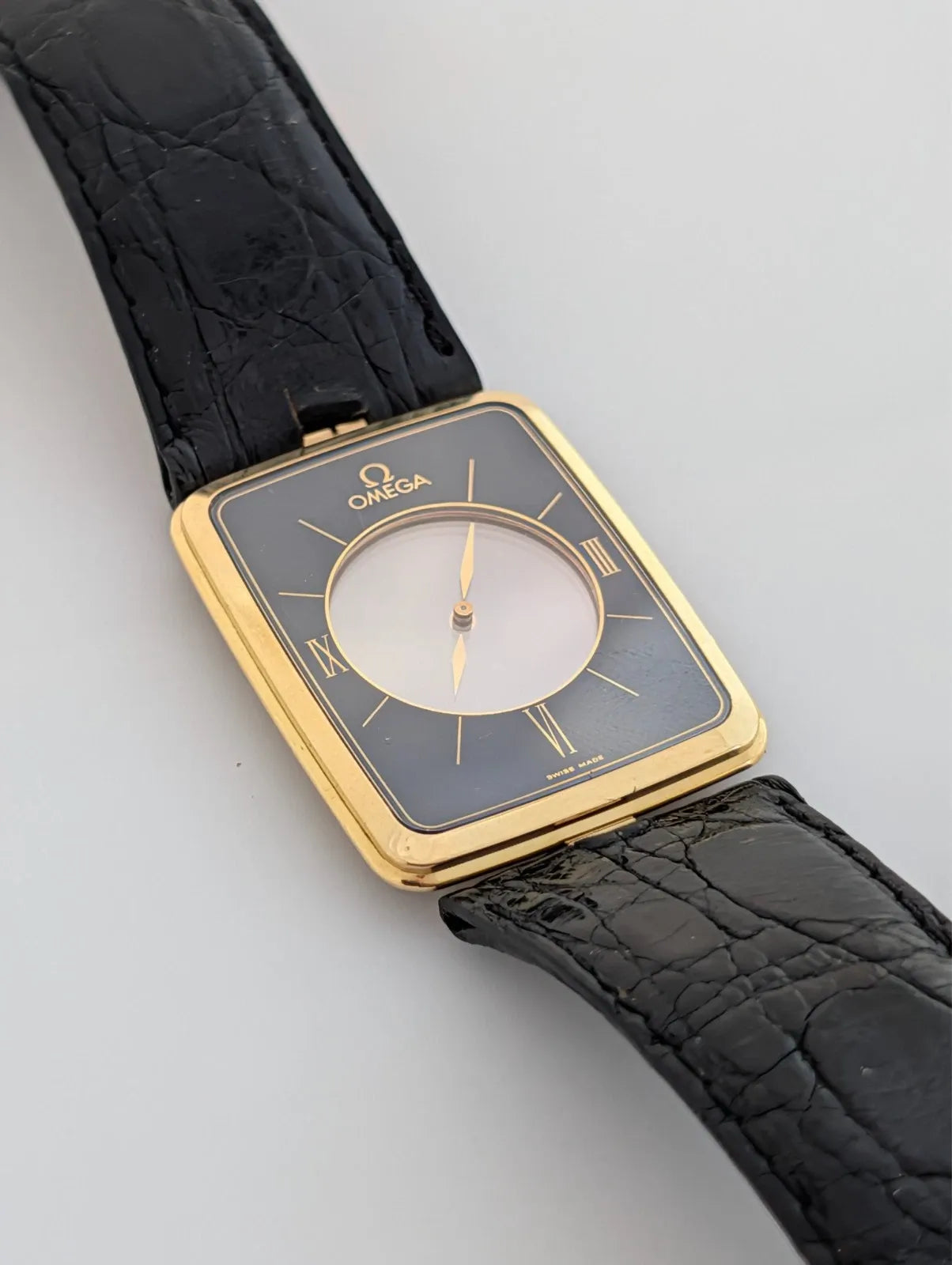 RARE OMEGA LA MAGIQUE SCARFACE 18K YELLOW GOLD QUARTZ WATCH 191.8523