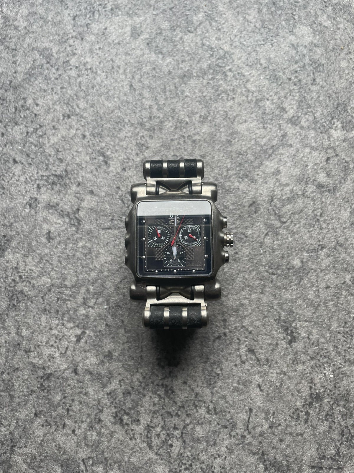 Oakley Minute Machine Time Tank Titanium 2000s Vintage Cyber Y2K Avant-Garde