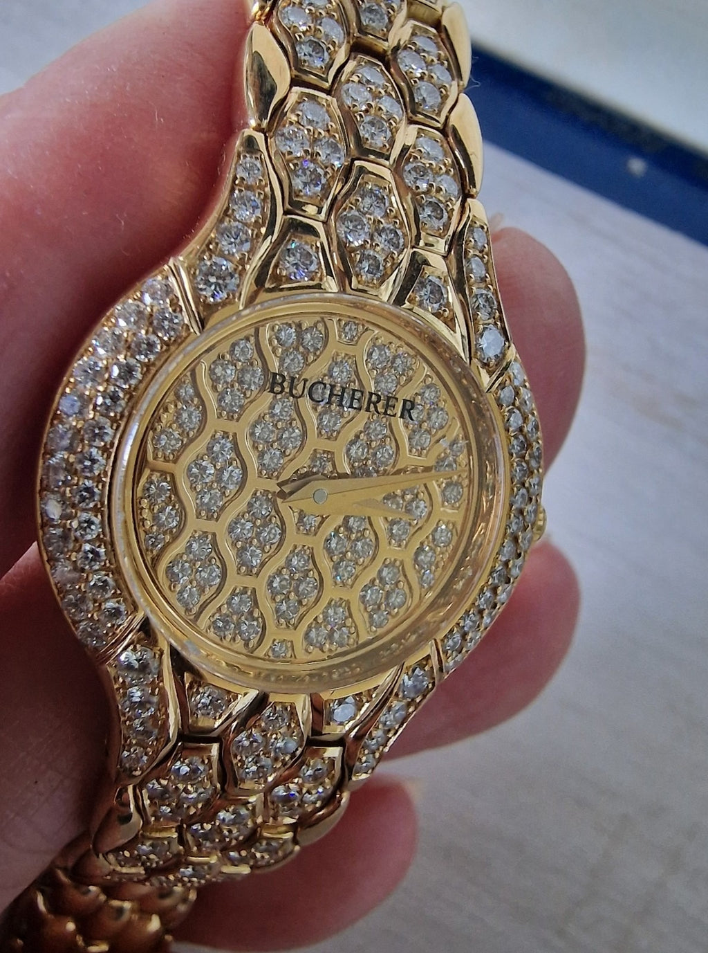 Ladies' Bucherer Medea yellow gold watch with diamond setting, 1997