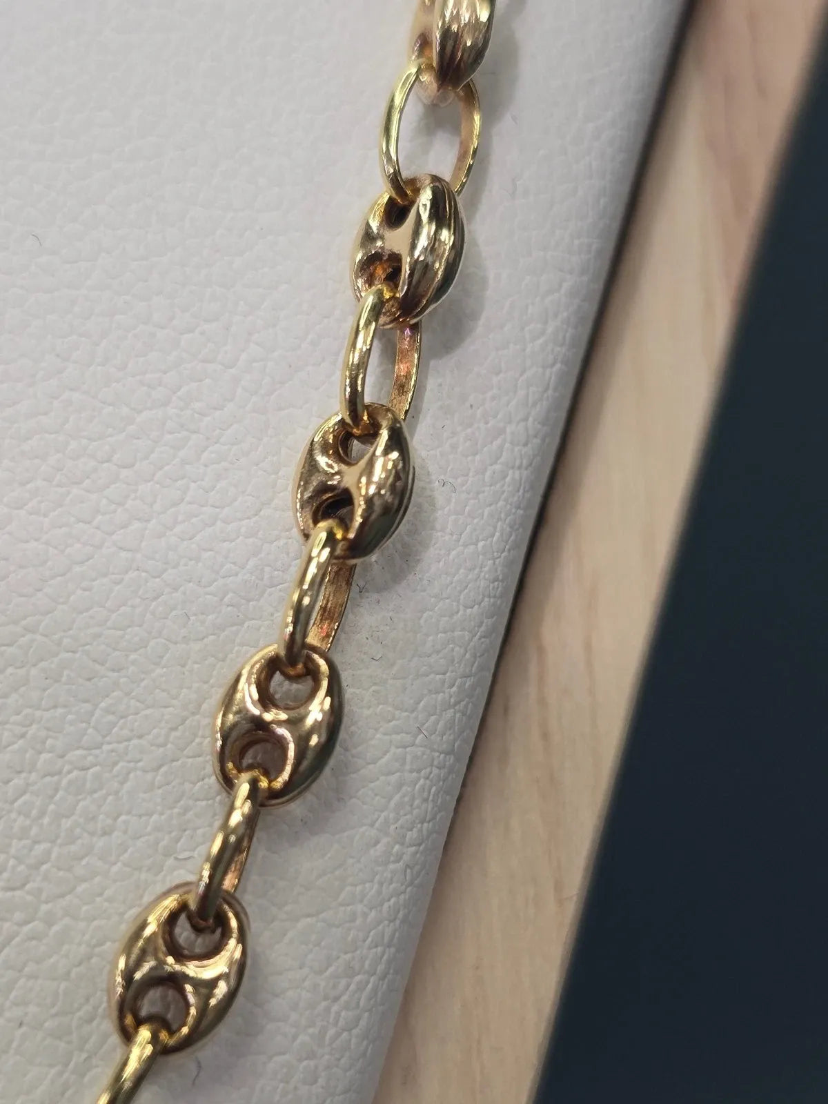 750/1000 (18K) yellow gold coffee bean chain