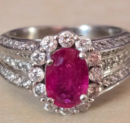 OLD PLATINUM 950% RING RUBY AND DIAMONDS