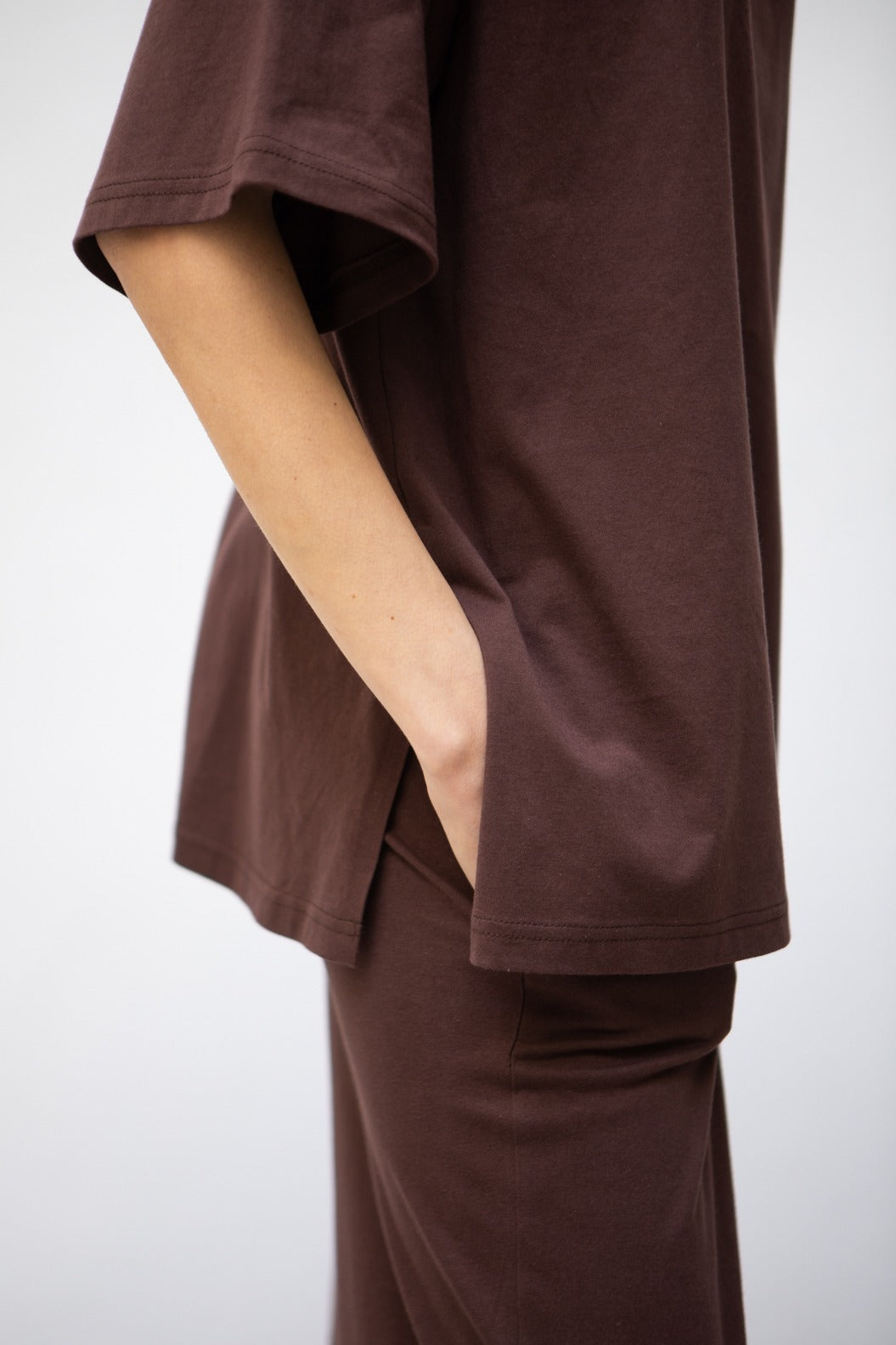 Ensemble T-shirt oversize brodé + pantalon