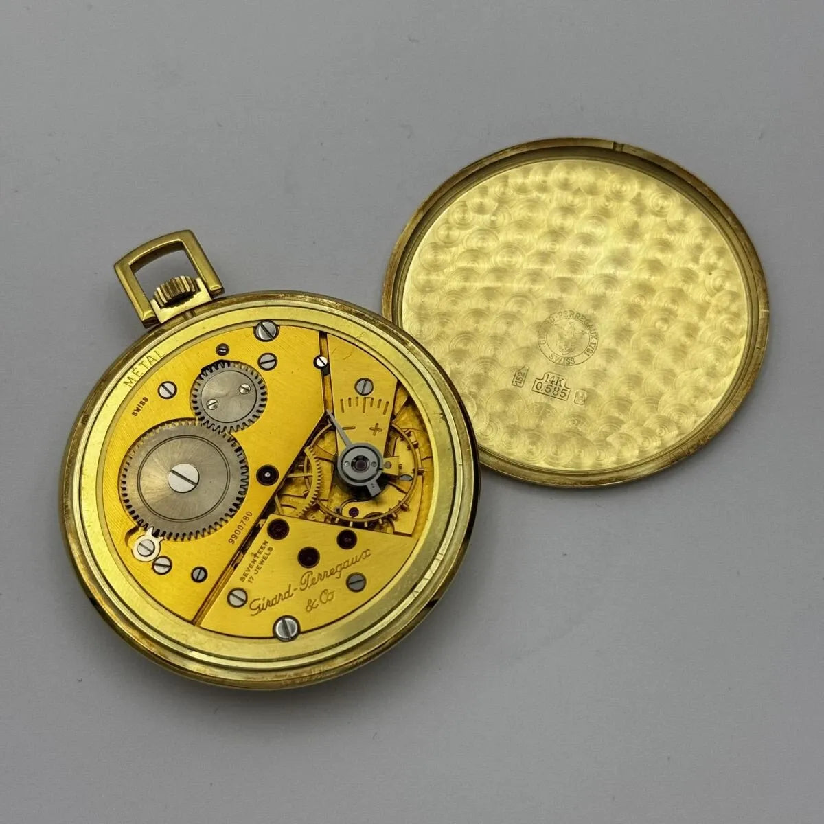 Girard Perregaux 39mm 18K 750 Gold Pocket Watch Manual Winding Top