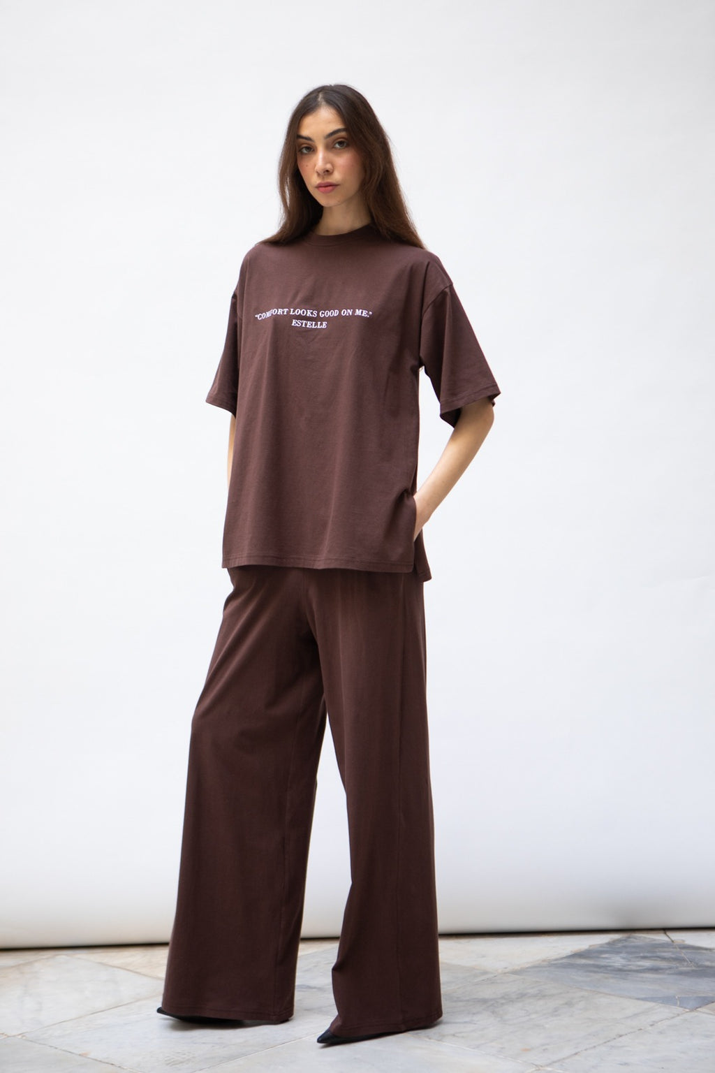 Ensemble T-shirt oversize brodé + pantalon
