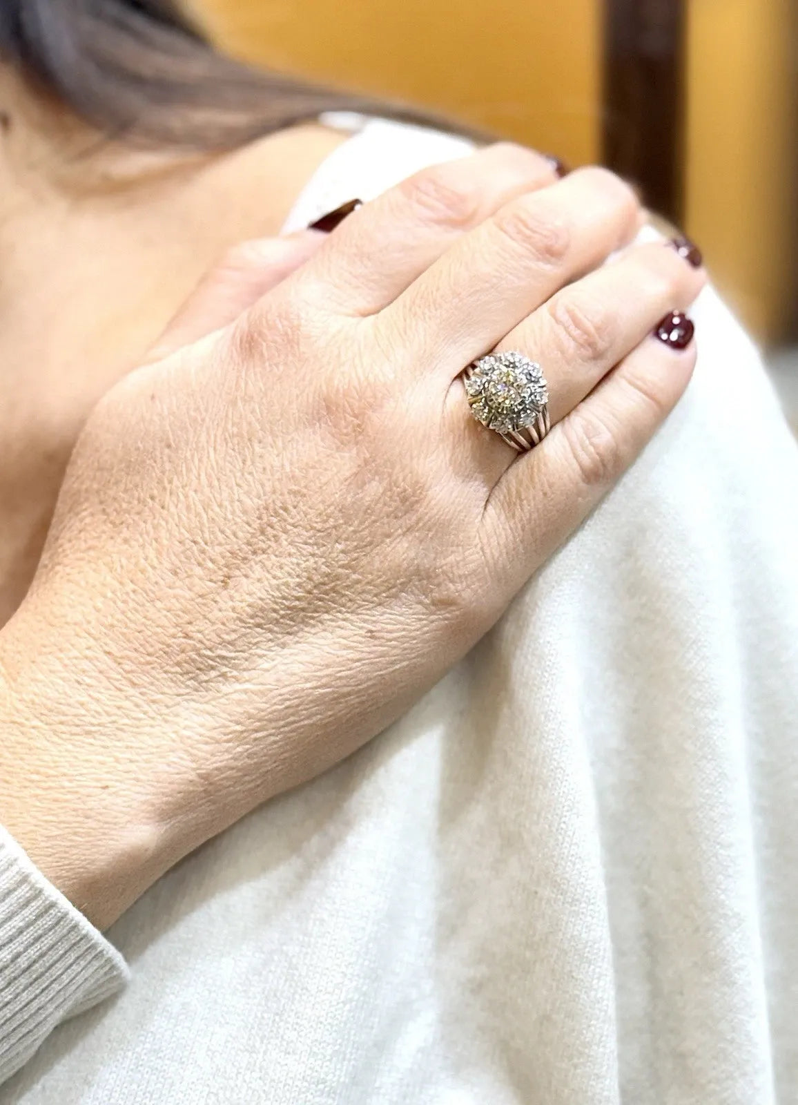 Antique ring in 18K white gold and diamonds