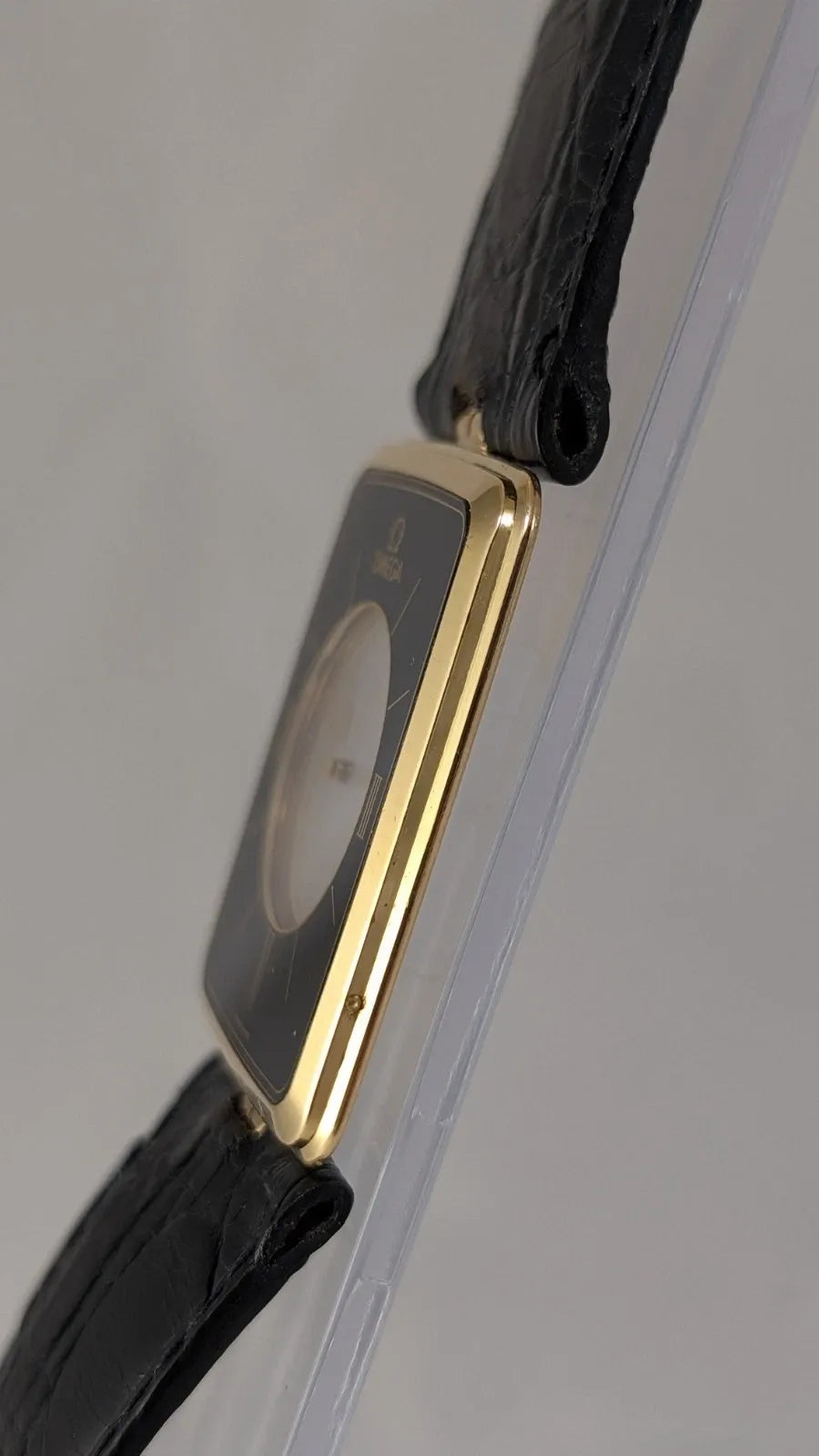 RARE OMEGA LA MAGIQUE SCARFACE 18K YELLOW GOLD QUARTZ WATCH 191.8523