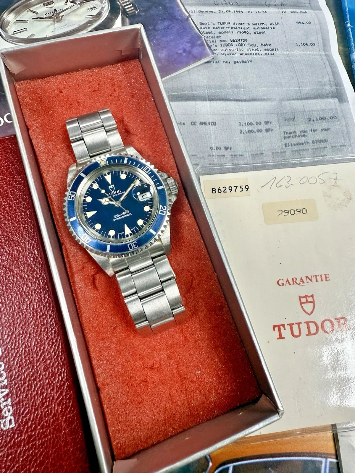 Men's Tudor Submariner 79090 blue - vintage 1990s - 40 mm - Tudor box + papers