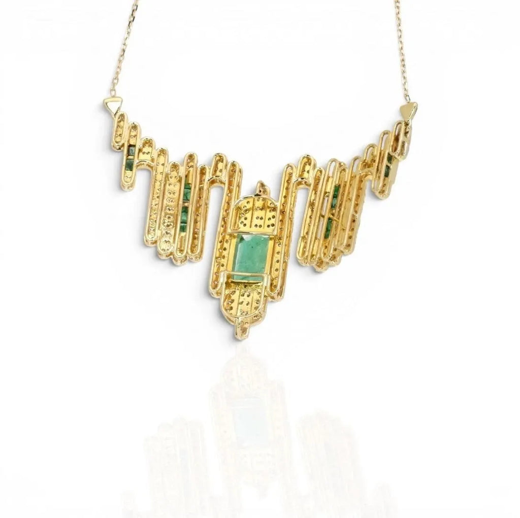 18K Yellow Gold Emerald Charm Necklace Natural 5.11 carats IGI Certified
